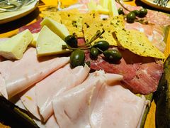 生肉拼盘-Osteria Garden 生蚝花园餐厅(原进贤路店)