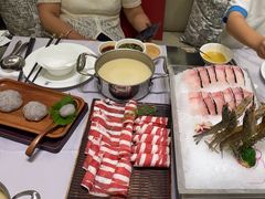 -红鼎豆捞·非遗鲍皇汤火锅(宝丰路店)