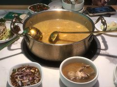 -六少·猪肚包鸡火锅(卓悦INTOWN店)