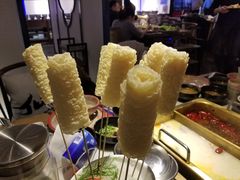 -尚尚仙·酸汤猪手·猪肚鸡火锅(华联万柳购物中心店)