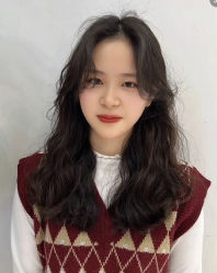 -苏豪美发S A L O N烫发染发