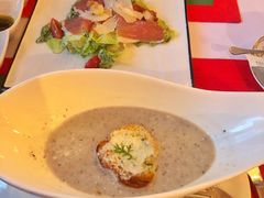 蘑菇奶油浓汤-威尼斯意餐酒吧 Venezia club(意大利风情街店)