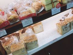 -红宝石·鲜奶小方·海派西点房(金杨店)