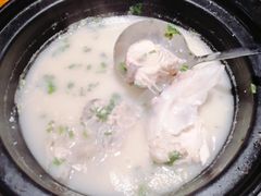 大砂锅炖鱼头-丹江渔村(望京店)