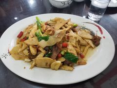-湖南人家湘菜馆(镇江路店)