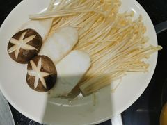 -烤路里·韩国品质自助烤肉(石路天虹4号店)