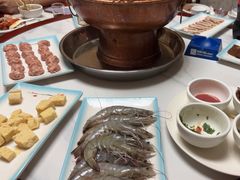 -一口猪海鲜浑锅·东北家常菜