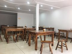 -何记酿皮店(西流湾店)