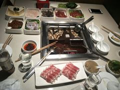 -海底捞火锅鲜切牛肉主题店(长寿路店)