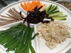 鸡丝凉米线-云海肴云南菜·蒸汽石锅鱼(新奥店)