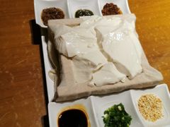 一块豆腐-95号酱骨·一块豆腐(展春园西路店)