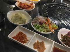 小菜-韩聚屋韩国烤肉餐厅(新北万达店)
