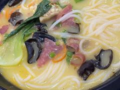 -桥香园云南过桥米线(金马碧鸡店)