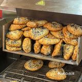 中国汉堡，你真的别太离谱，尤其饼皮