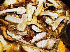 -菌之家·专业纯野生菌火锅·特色炒菌