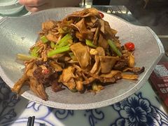 -卢大鲜鱼头捞饭(美利广场店)