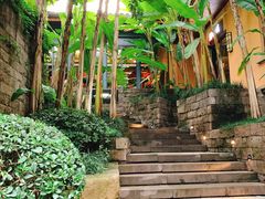 -铜锣湾·有麝自然香(重庆新天地店)
