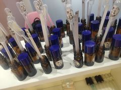 -妤香手工DIY香水调香室·团建·私人订制(欧亚新生活店)