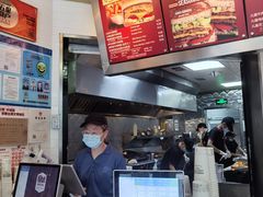 -The Habit Burger Grill 哈比特汉堡(复兴soho店)