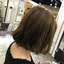-愉己冥想·护发专门店