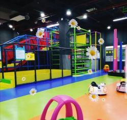 -蹦贝运动中心·蹦床·攀岩·闯关(龙岗店)