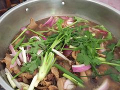 -香猪美食(中心店)