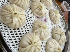 -正宗开封黄家灌汤小笼包子