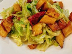 -汗腾格里·风味餐厅(新疆驻京办店)