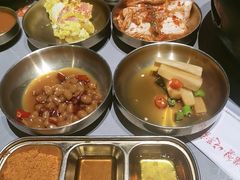 -草家酱蟹炭火烤肉店(珲春南路一店)