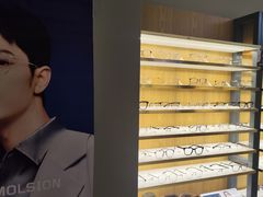 -优医视平价眼镜蔡司依视路折扣工厂店(德胜门店)