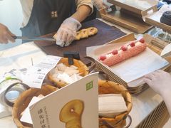 -奈雪的茶(优特汇店)