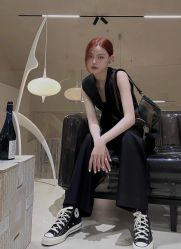 -变画·发型STUDIO