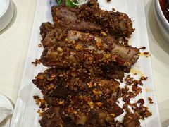 手抓蒜香排骨-凯鸽酒楼(大同振兴街店)