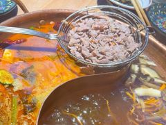 -洱火云南酸菜牛肉火锅(石景山当代商城店)