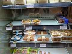 -85度C(生甜甜圈研究工坊·上海平凉店)