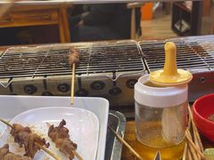 -哈尔滨小酒馆·鲜肉现穿自助烧烤(康新花园店)