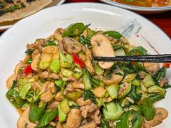 -芦茨金富饭庄·25年老字号·专做稻草鸡