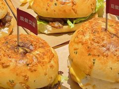 -必胜客(WOW中心城店)