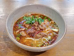 -哇蛙牛功夫面渝都料理(龙阳广场店)