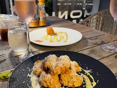 -MONICH牛排融合餐厅(和义大道购物中心店)