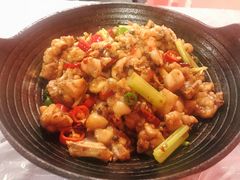 石锅牛蛙-虎虎龙虾大排档(双井店)