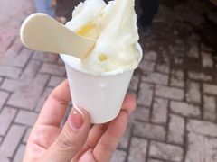 -古老冰山特色冰淇淋店(艾提尕尔店)