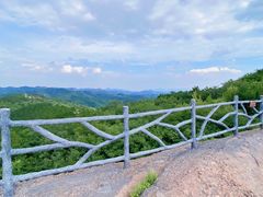 -磬锤峰森林公园