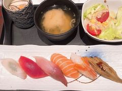 -家贺屋刺身寿司专门店