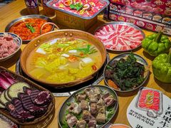 -洱火云南酸菜牛肉火锅(石景山当代商城店)