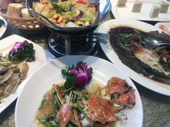 -快乐海鲜酒楼(滇池路店)