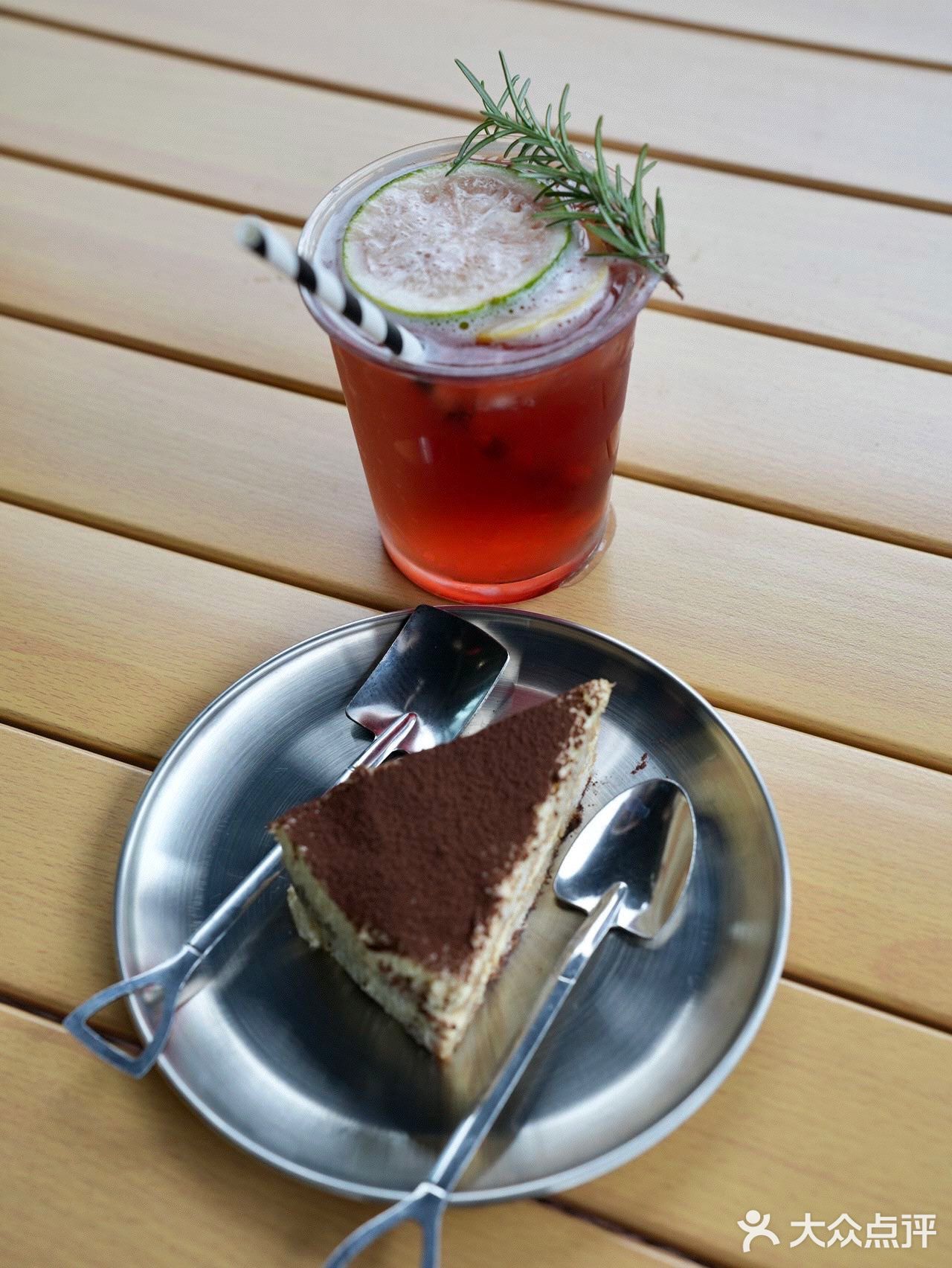 重庆新店室内露营风咖啡☕️下午茶