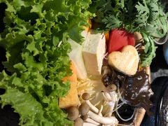 -湊湊火锅·茶憩(新中关购物中心店)