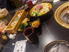-山川小町·极番烧肉(新地假日广场店)