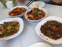 -独一佳老胡湘菜馆(矿山路店)